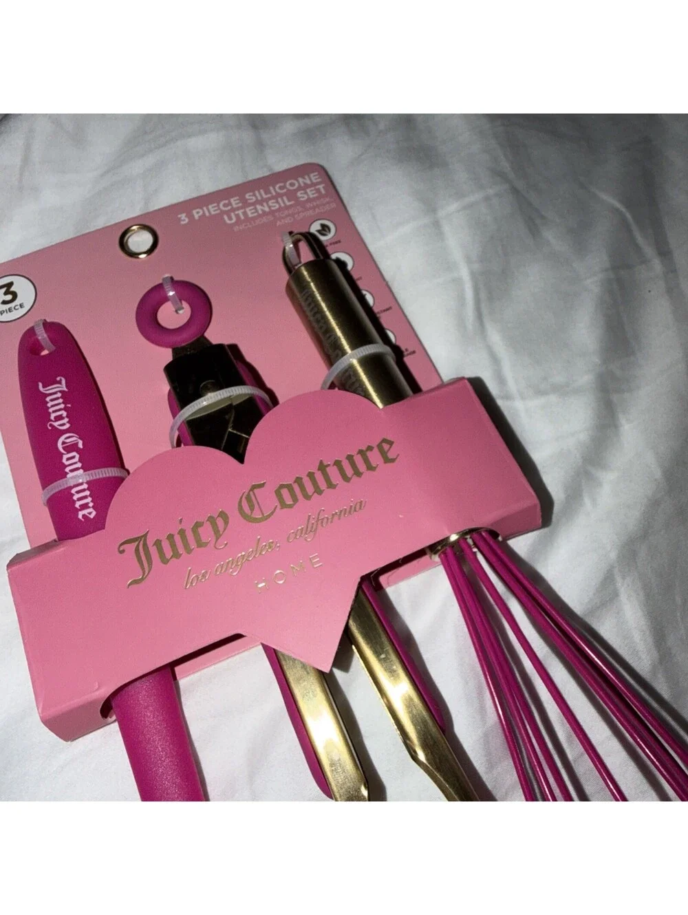 JUICY COUTURE 3 PIECE UTENSIL SET JUICY COUTURE 3 PIECE SILICONE UTENSIL SET NEW